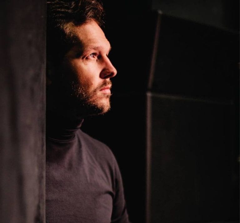 Rafał Pacześ kontakt 10