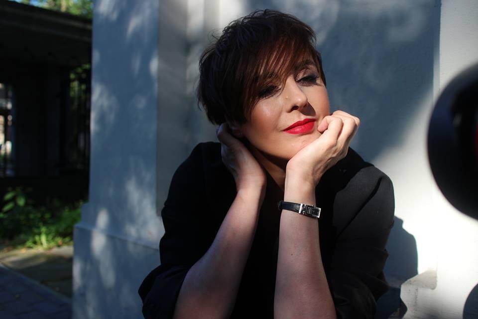 Edyta Bartosiewicz kontakt